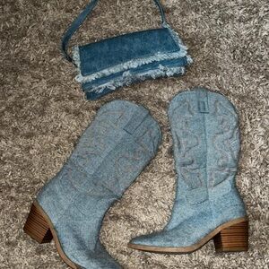 1822 Denim Blue Heeled Boots